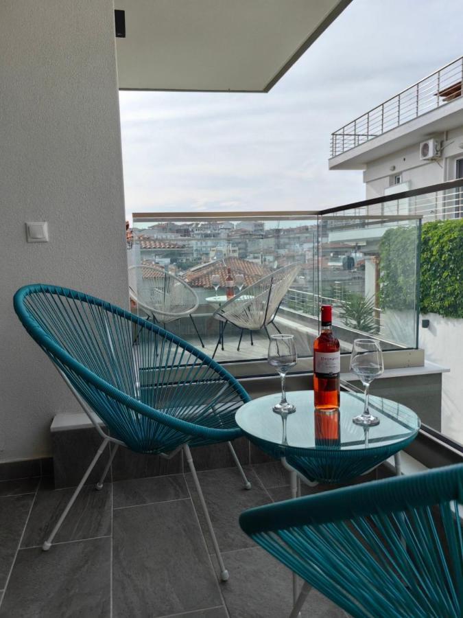 Wide Blue Luxury Boutique Suites Neos Marmaras Exterior foto