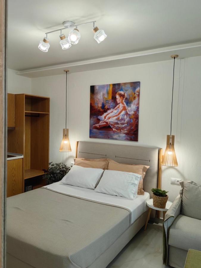 Wide Blue Luxury Boutique Suites Neos Marmaras Exterior foto